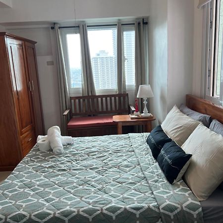 Avery Condo Suite At The Beacon Makati Makati City Esterno foto